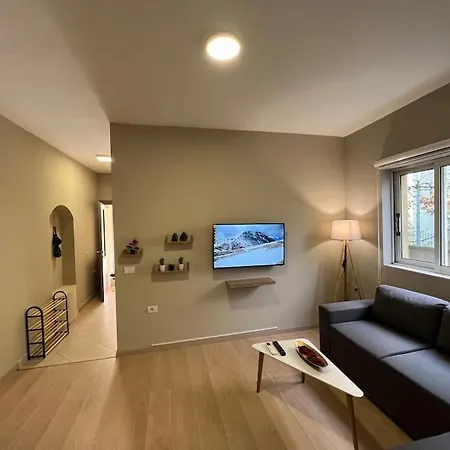 Cozzy House - Apartment Tirana